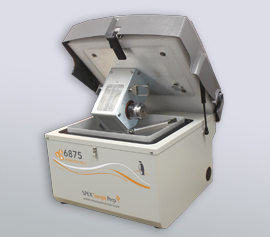SPEX Kryomühle 6875 Freezer/Mill® mit geöffnetem Deckel und Mahlgefäß Typ 6801 (Mahlkapazität 1 bis 100 g) im Profil