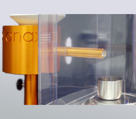 SPEX Sampleprep Katanax XFP-01 FluxPenser® - Einwiegen des Schmelzmittels in einen Platintiegel